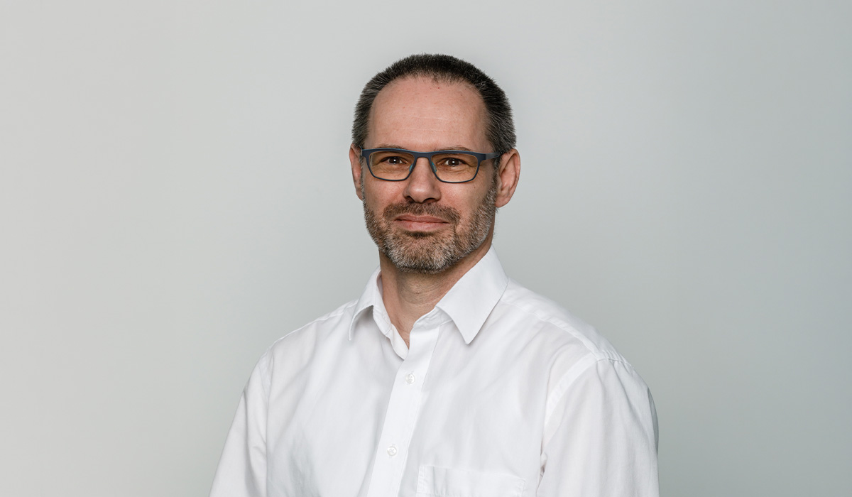 Alexander Jung, Chief eXpert